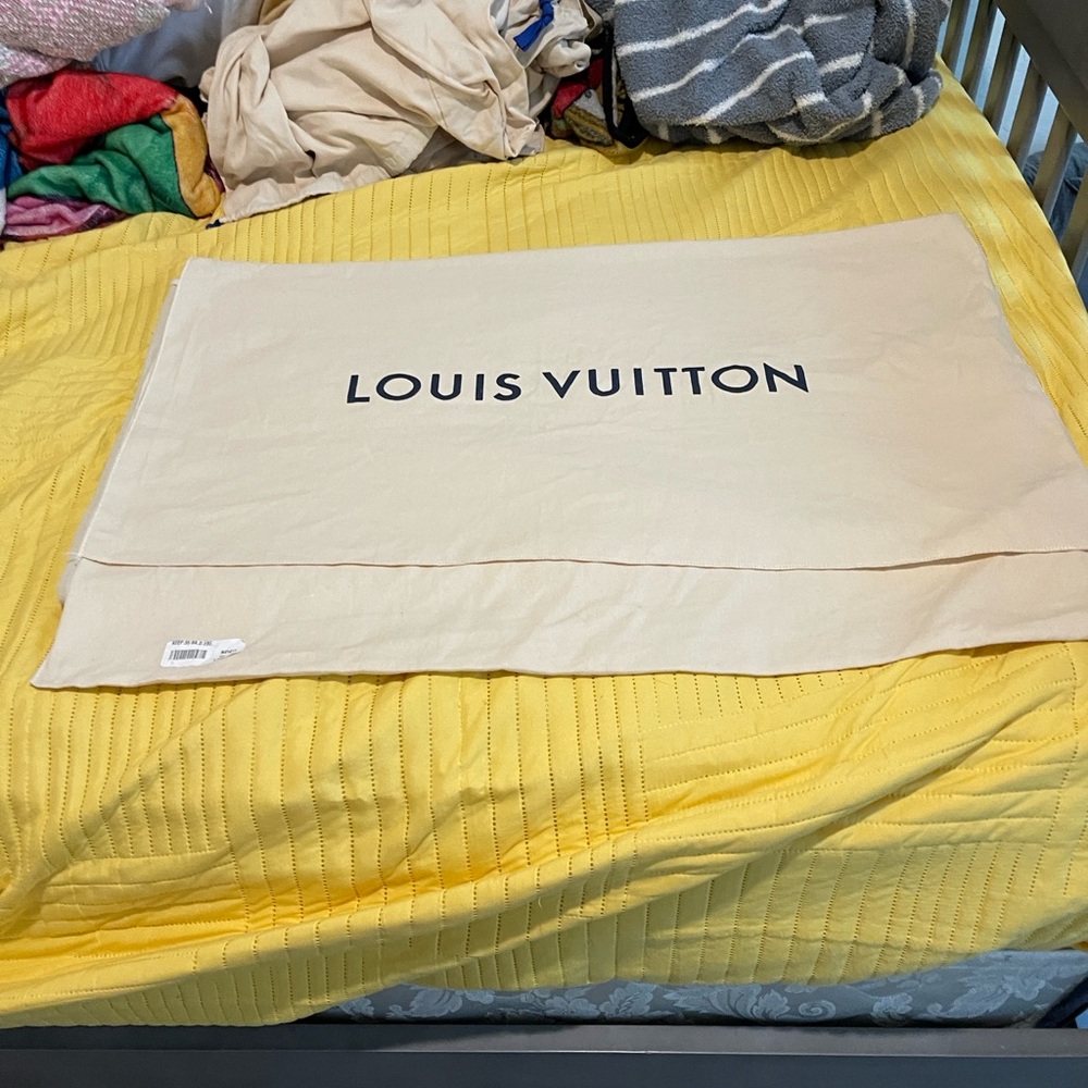 Louis Vuitton Beige and Yellow Throw Blanket - Picture 5 of 5